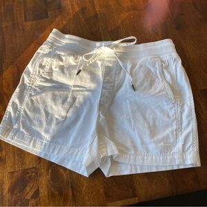 Orvis Classic Collection Women's White Pull On Drawstring Shorts - Small EUC